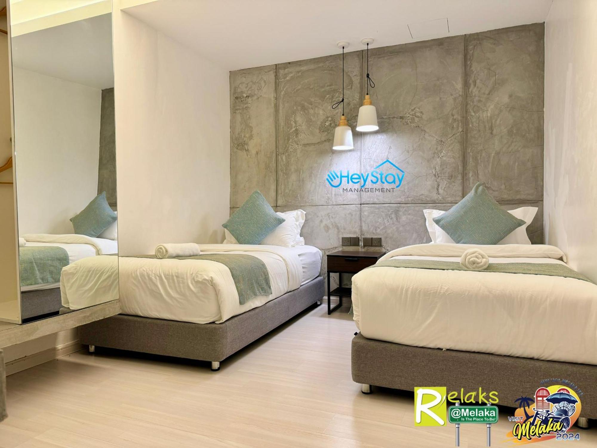 Modern Cave Guest House Walking Distance 5Mins To Jonker Malacca Exterior photo