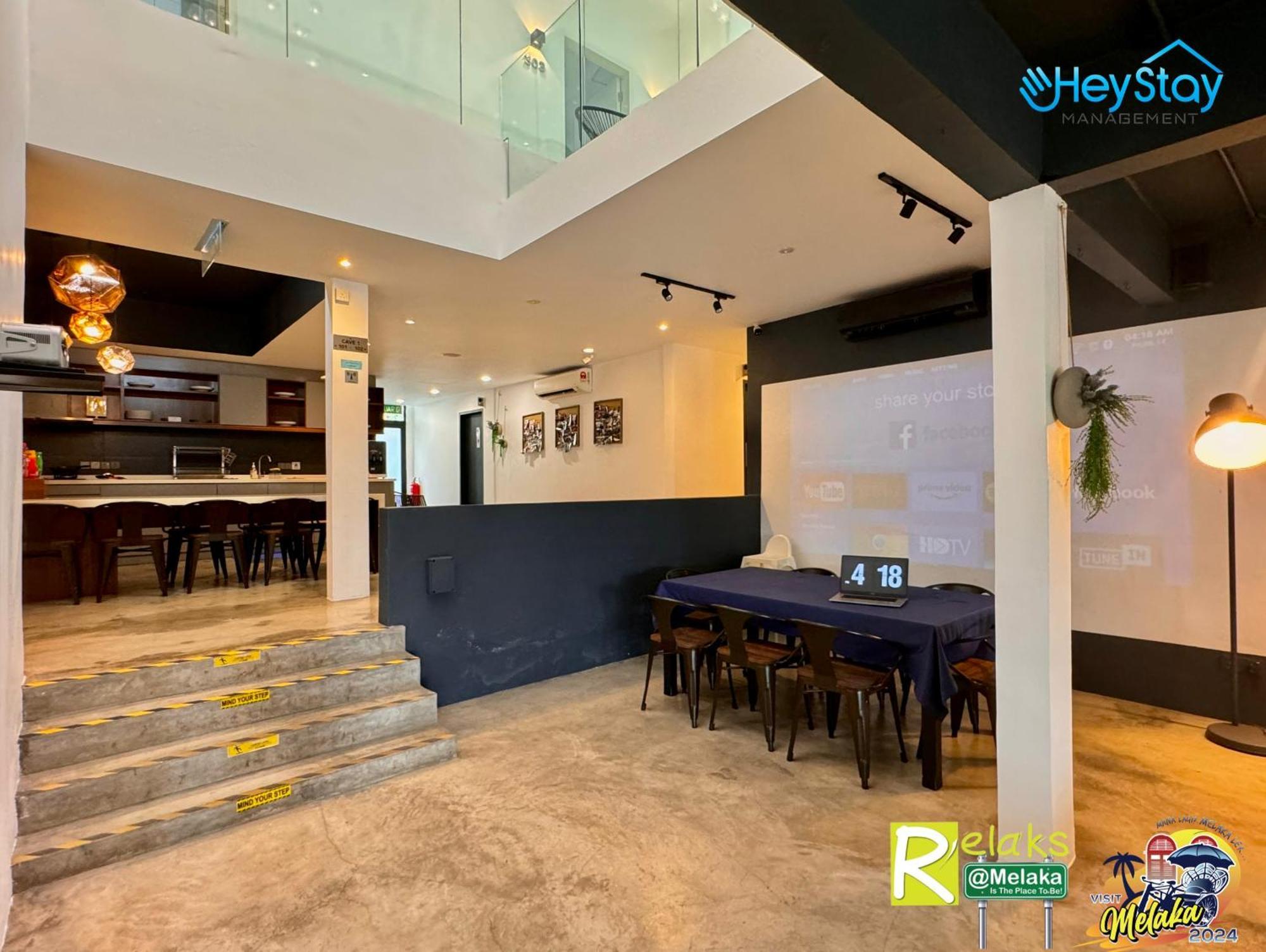Modern Cave Guest House Walking Distance 5Mins To Jonker Malacca Exterior photo